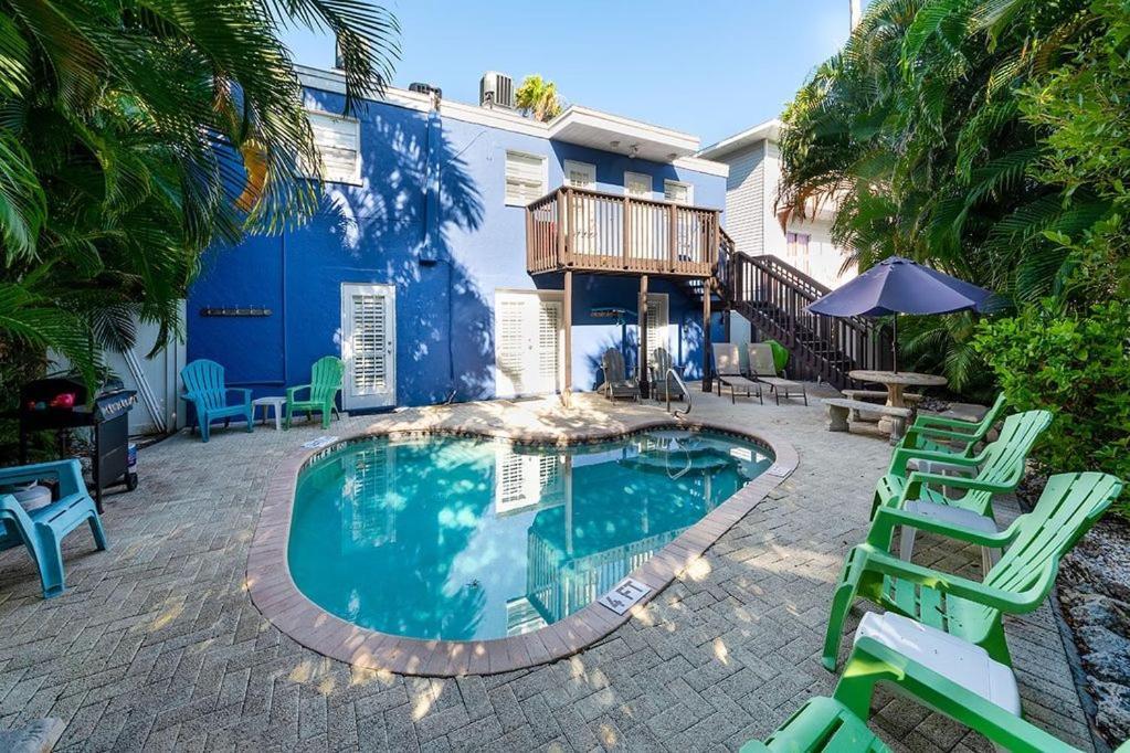 Beach Getaway Pool Condo Between The Island Marina And Beach Bradenton Beach Esterno foto